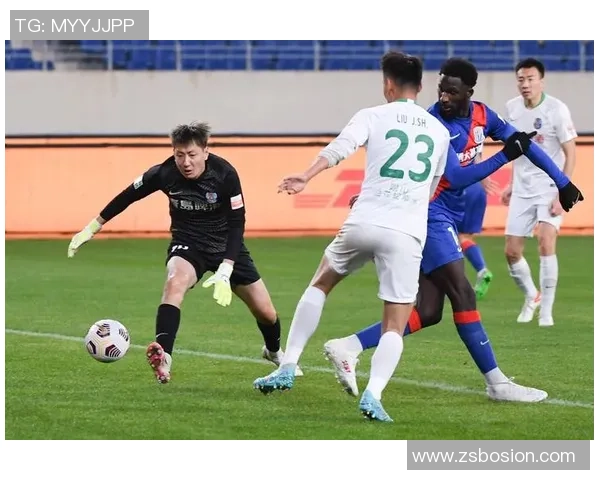 赛后分析：上海足球队与成都足球队在比赛中的战术灵活性对比探讨